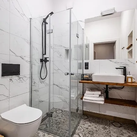 Montezera Butikowe Ekspedycje Sauna I Widok