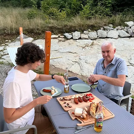 Montezera Butikowe Ekspedycje Sauna I Widok * 佩霍维采